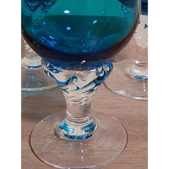 Vintage  Italian Blue Glass Cordials w/ Clear Twist Stem Turquoise. Set Of 5 - Picture 4 of 4